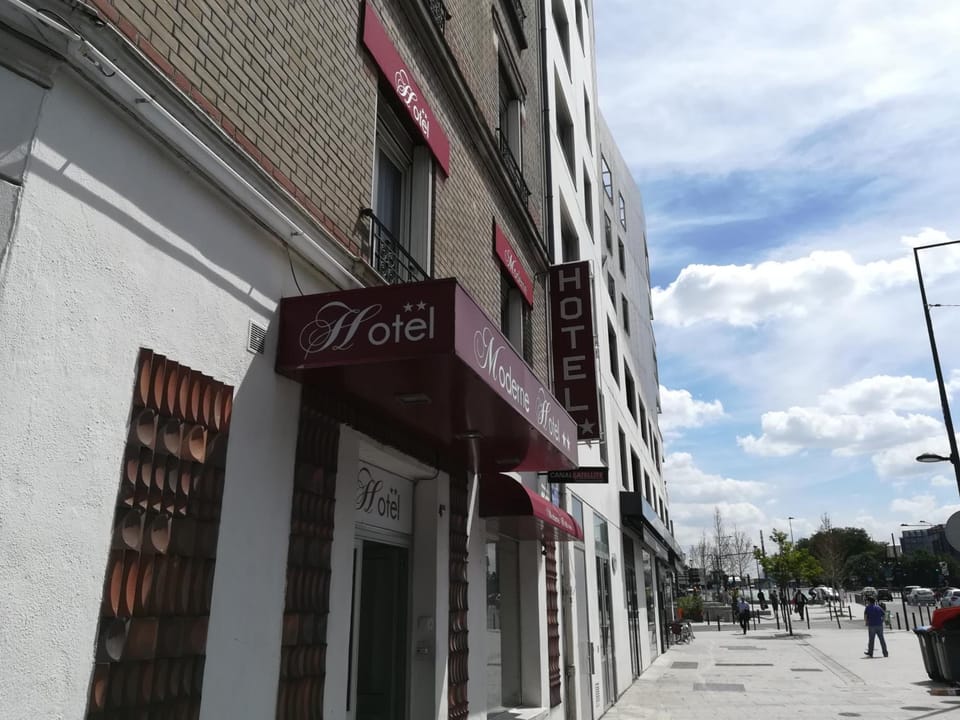 Hotel Moderne Hotel in Saint-Denis, France