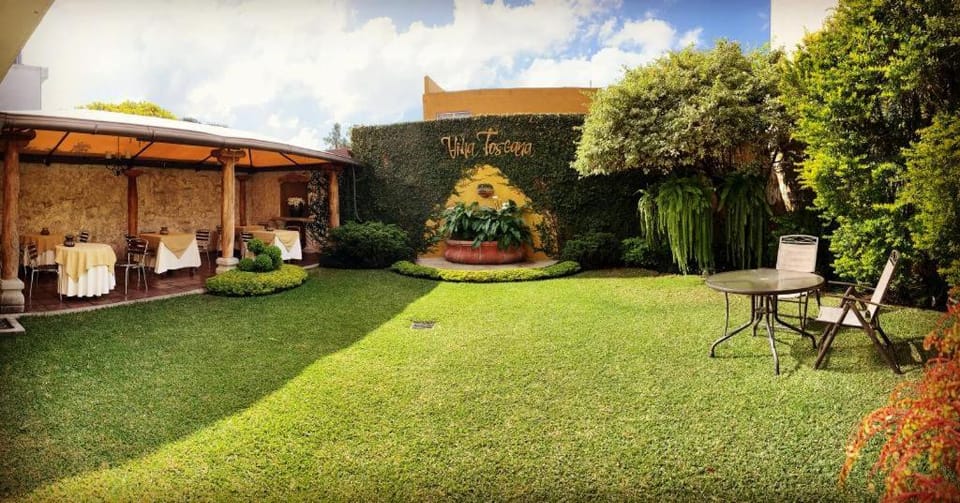 Hostal Villa Toscana Hotel in Guatemala City