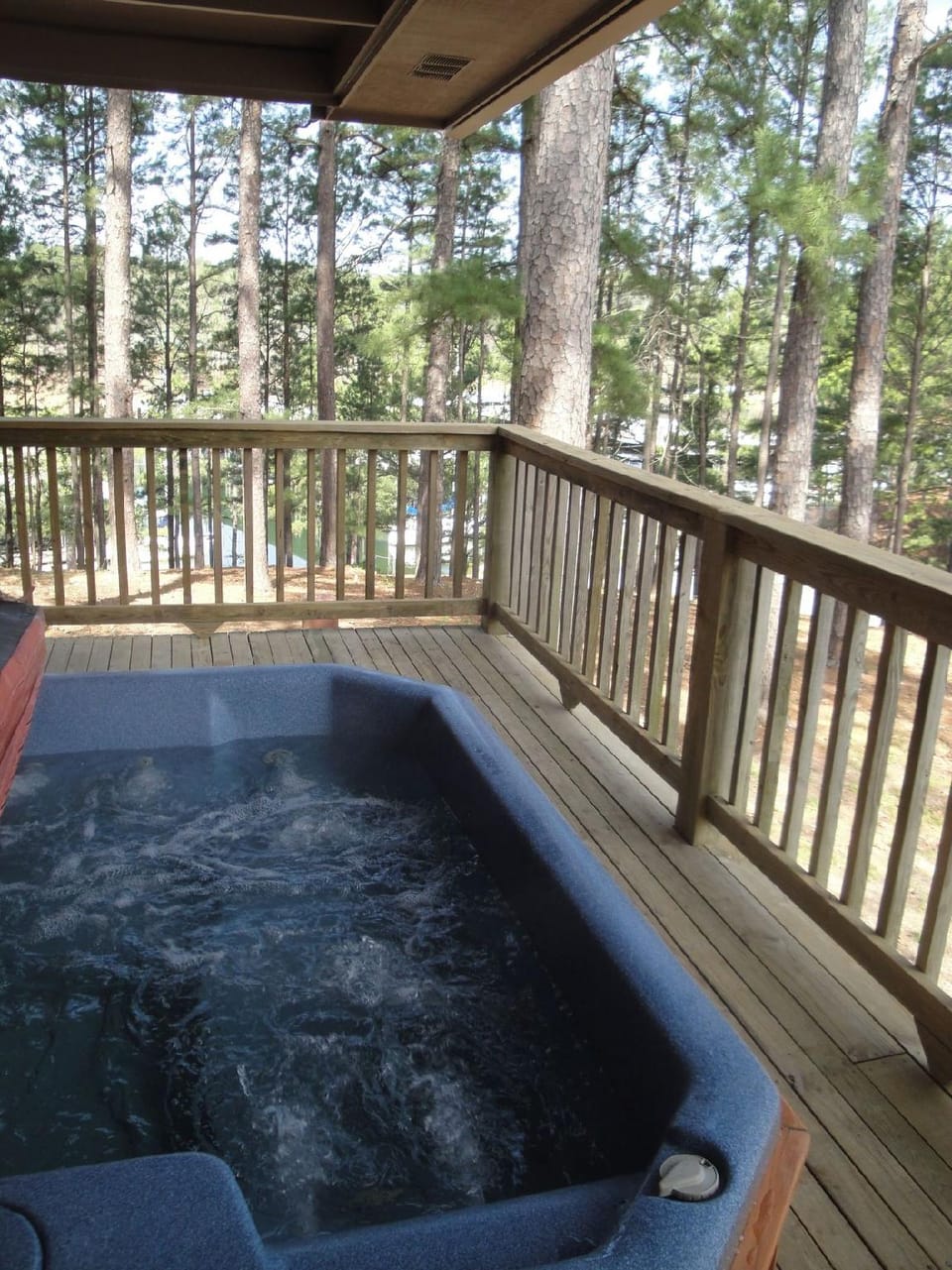 Mountain Harbor Lodge cottage on Lake Ouachita by RedAwning Hotel in Lake Ouachita
