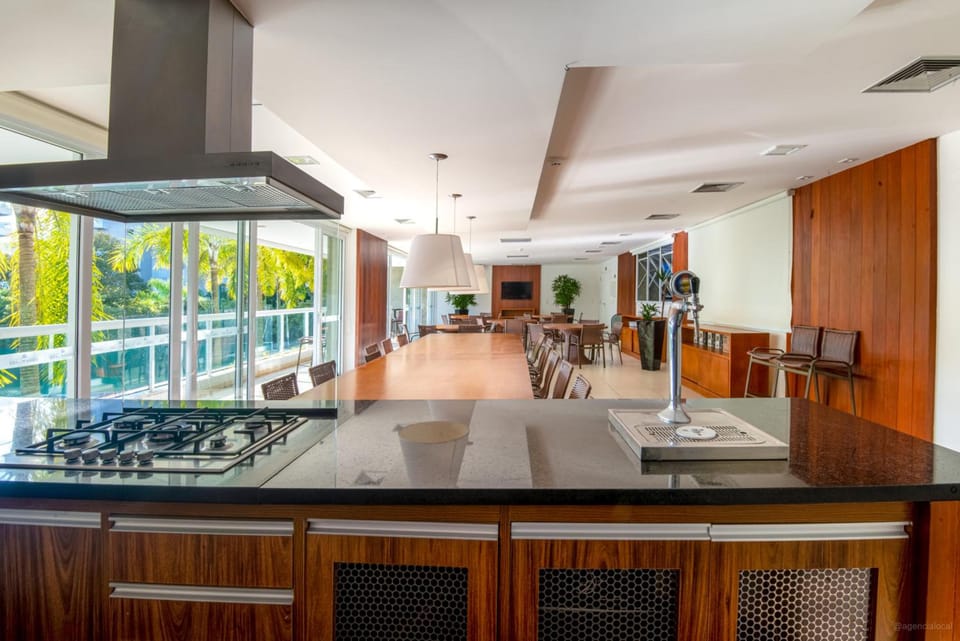 Bar/lounge