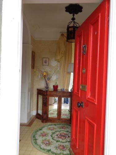 Moate Lodge Hotel in Ireland