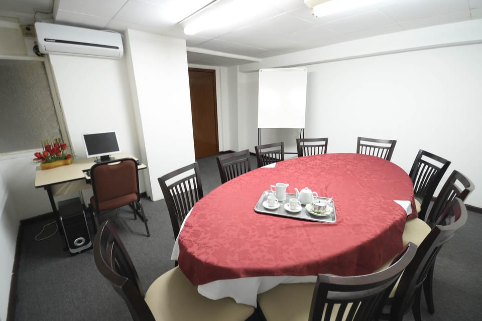 Caravelle Palace Hotel Hotel in Curitiba