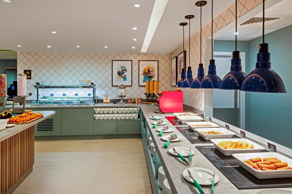 Hampton by Hilton London City Hotel in London