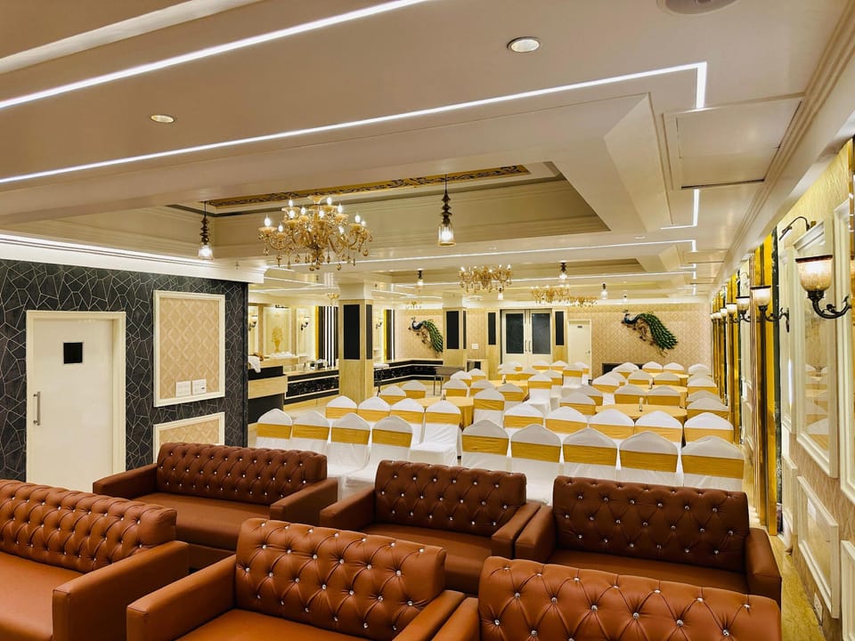 Hotel Safari Hotel in Jaipur