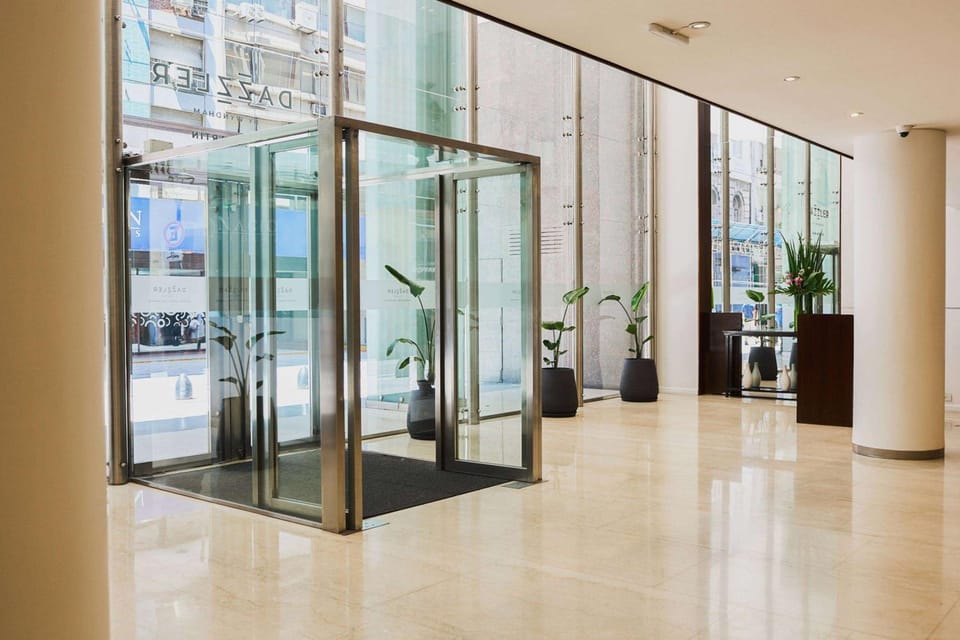 Dazzler by Wyndham Buenos Aires San Martin Hotel in Buenos Aires