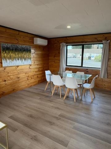 Pine Lake View Lodge Motel in Canterbury