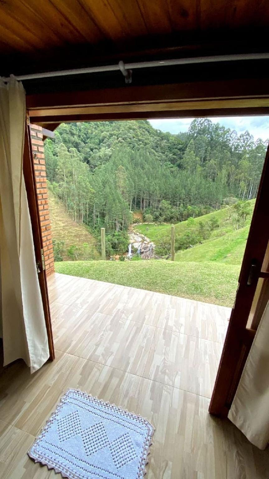 Pousada Dona Teresinha | Piscina Aquecida | Café - São Bonifácio - SC Hotel in State of Santa Catarina