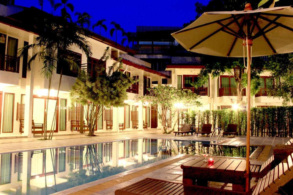 Swimming pool