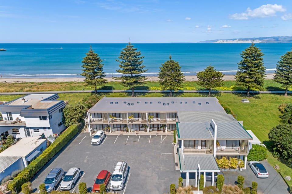 Whispering Sands Beachfront Motel Motel in Gisborne