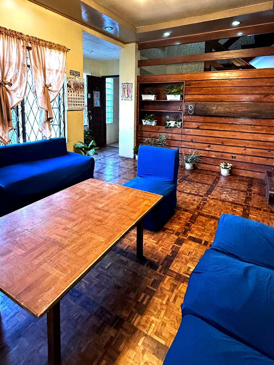 Shared lounge/TV area