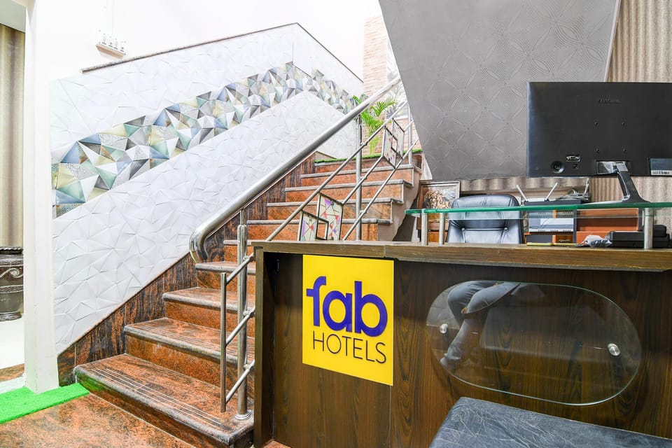 FabHotel Springwood Hotel in Kolkata