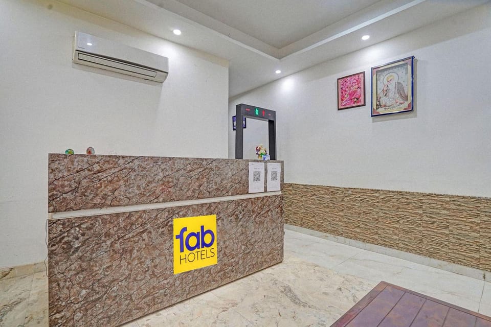 Via Dilnoor Stay Hotel in New Delhi