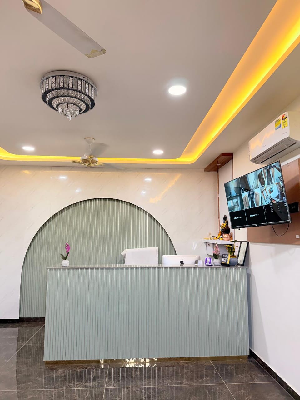 Hotel Rose Prime Hotel in Gujarat