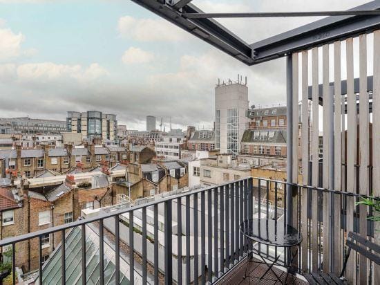 The Portland Penthouse - Marylebone - by Frankie Hotel in London Borough of Islington