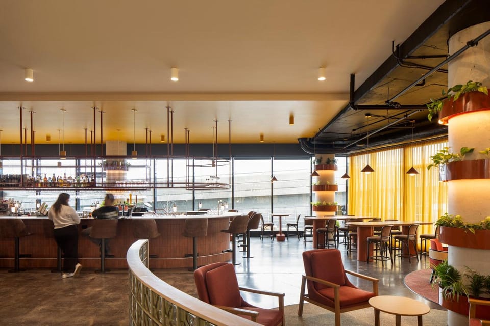 Bar/lounge