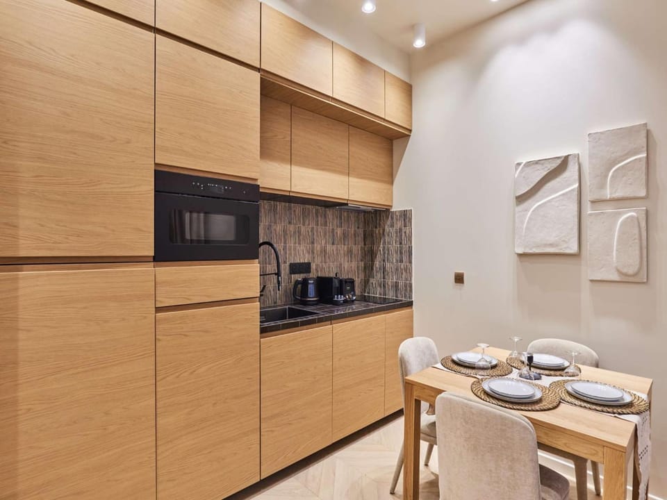 Apartment AC Saint Germain des Près rue de Rennes Hotel in Paris