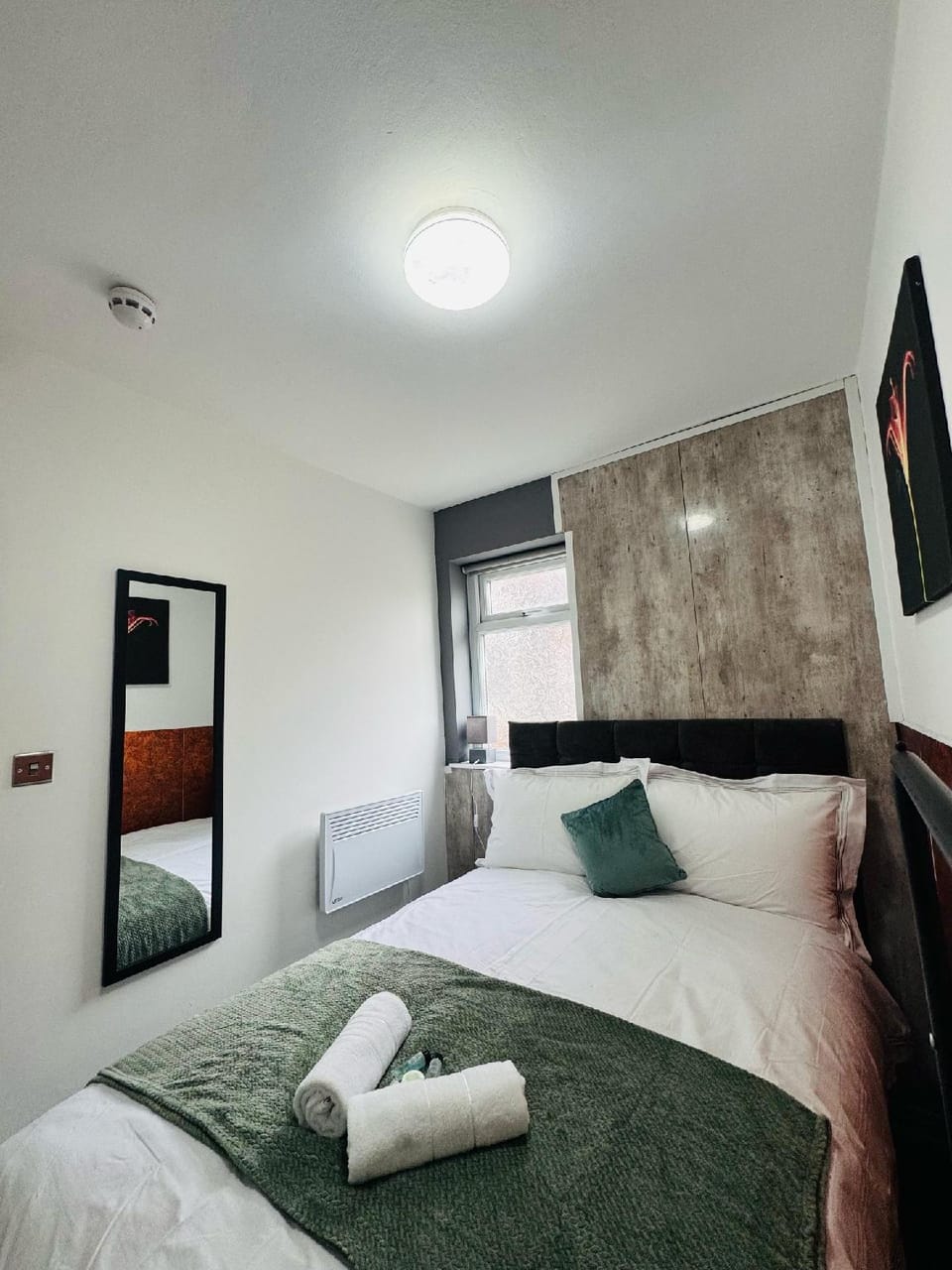 Park City Rooms Hotel in Manchester