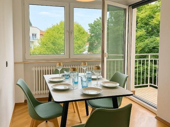Aurora Living – 15 Min Airport | Business Design Apartments Hotel in Offenbach