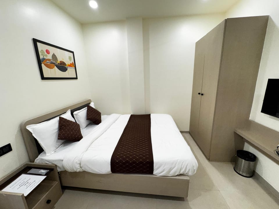 Hotel Ratan Infinity Hotel in Maharashtra
