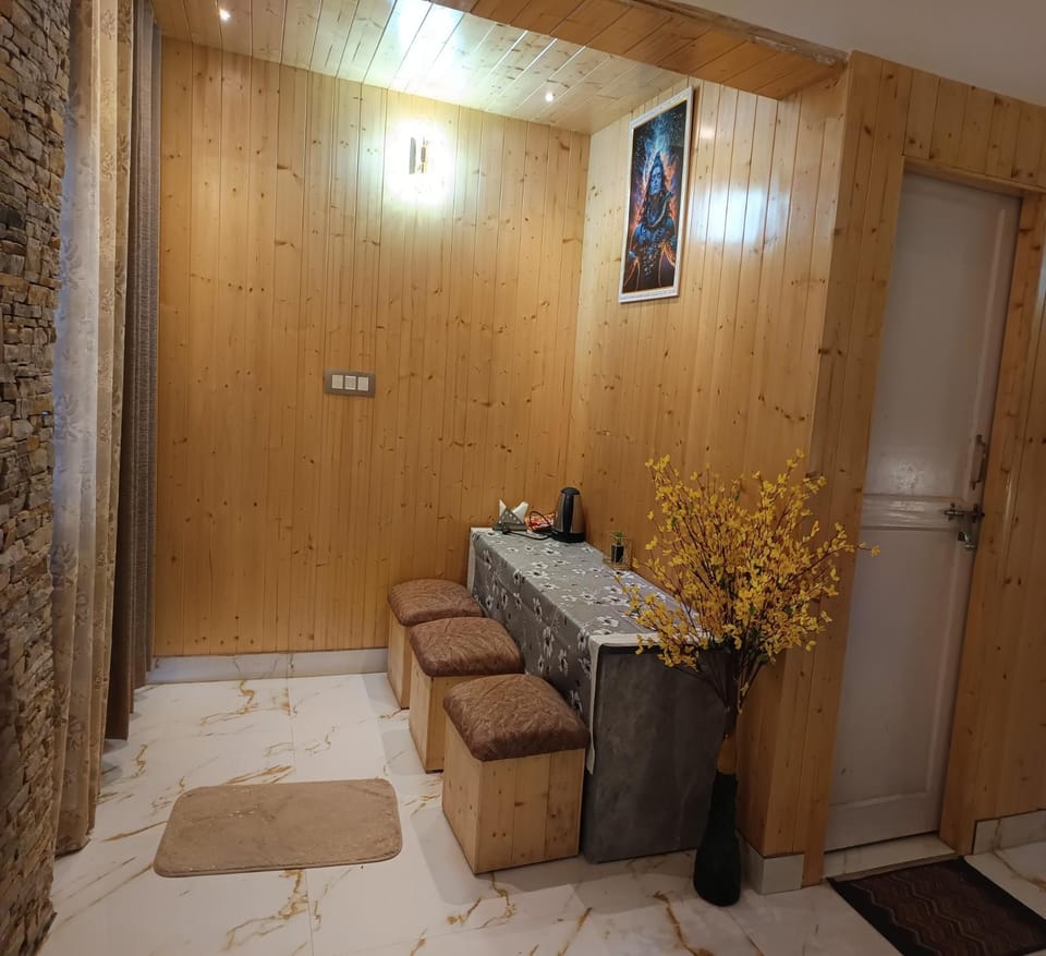 Shree Guru Homestay Hotel in Uttarakhand