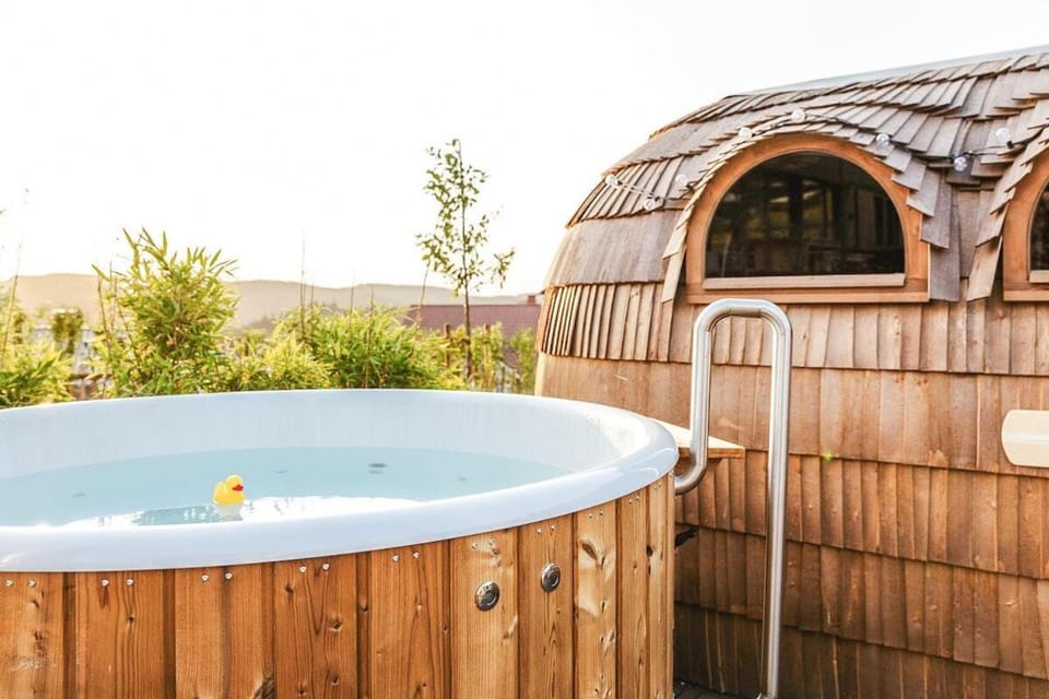 Das Farmhaus - Premium Ferienhaus  - Auf den Moselhöhen - Pool, Sauna, Kino, Garten Lodge in Cochem-Zell