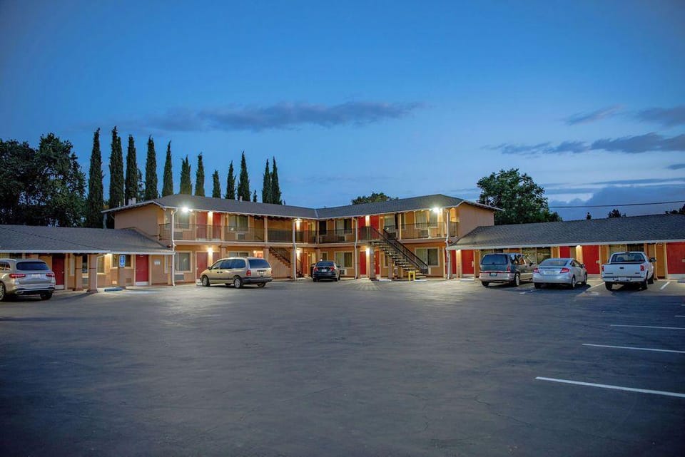 Travelers Rest Motel Motel in San Jose