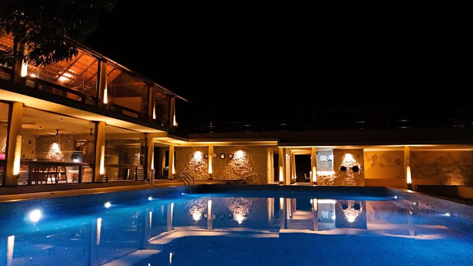 Swimming pool