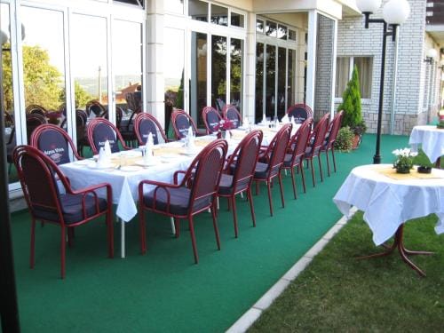 Vila Vidikovac Arandjelovac Hotel in Serbia