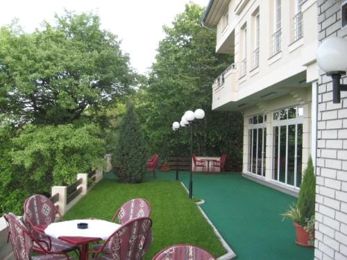 Vila Vidikovac Arandjelovac Hotel in Serbia