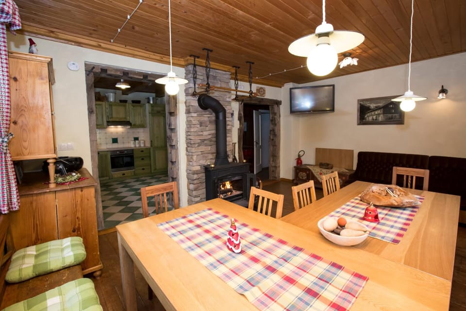 Cottage Suha Chalet in Friuli-Venezia Giulia
