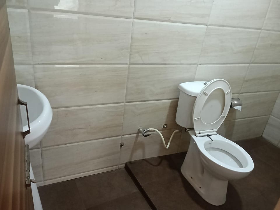 Hotel vijay palace dharamshala  Hotel in Himachal Pradesh
