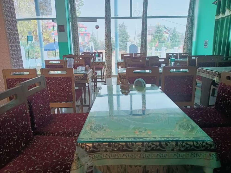 The sarwah, stay blessed.  Hotel in India