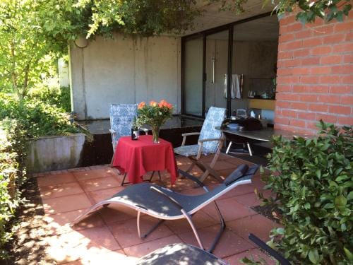 Snooze in Hout Bay Self-Catering Hotel in Cape Town