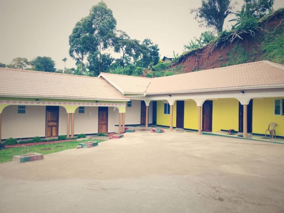 Sipi Traveller's Lodge Hotel in Uganda