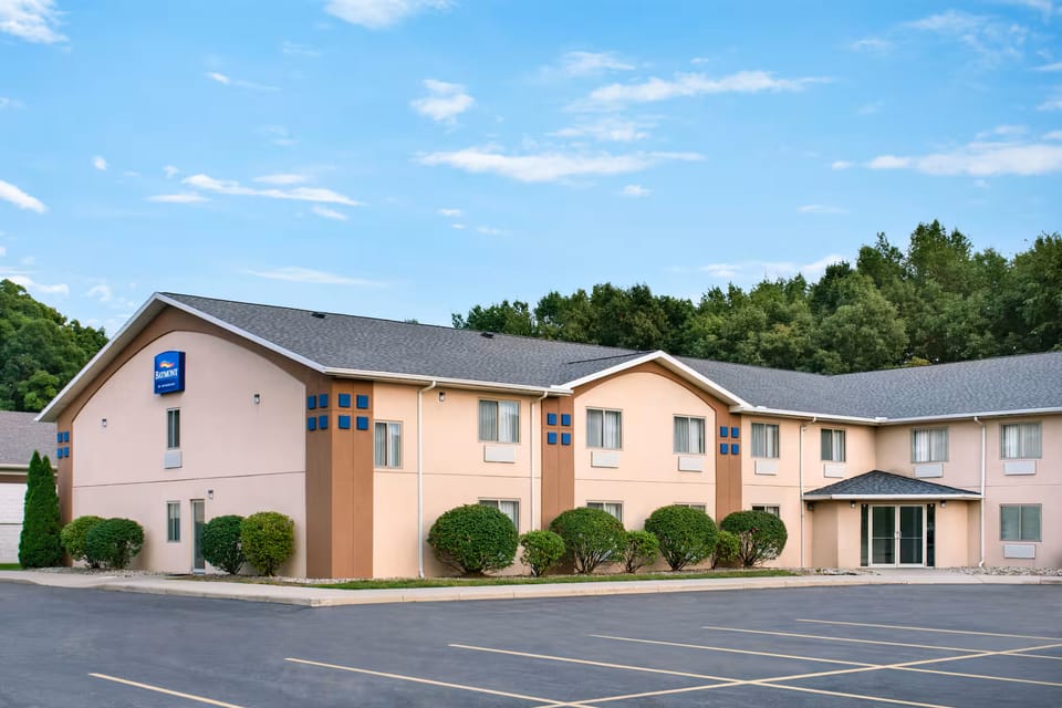 Baymont by Wyndham Swanton Toledo Airport Hotel in Ohio