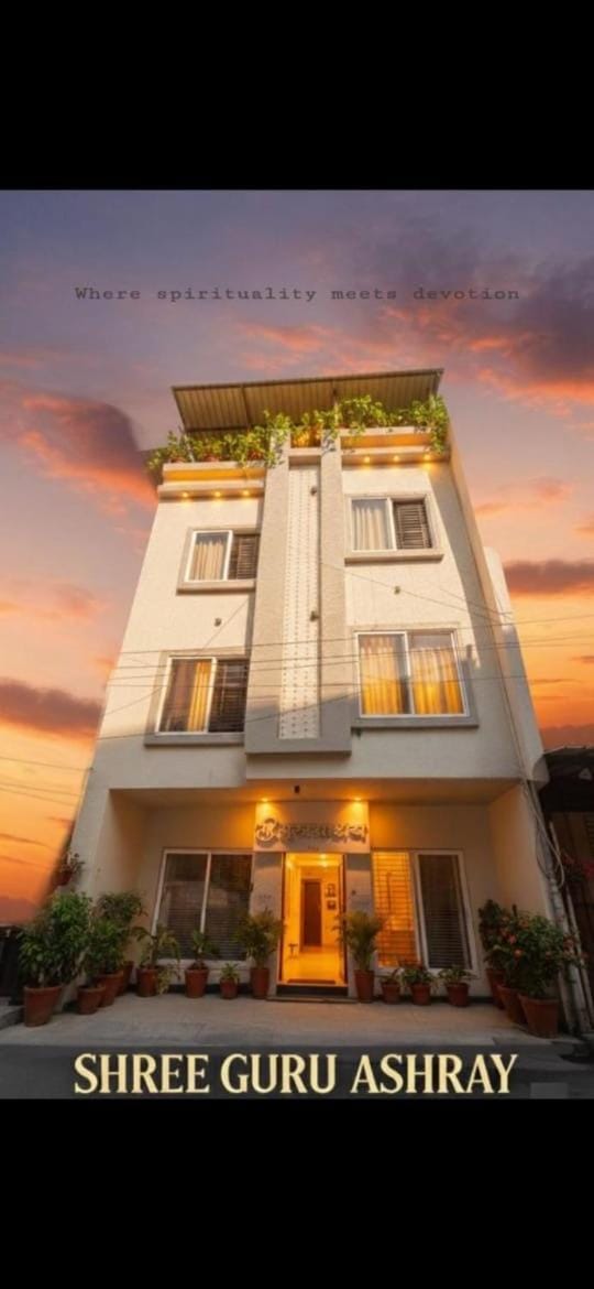 Hotel Shree Guru Ashray Hotel in India