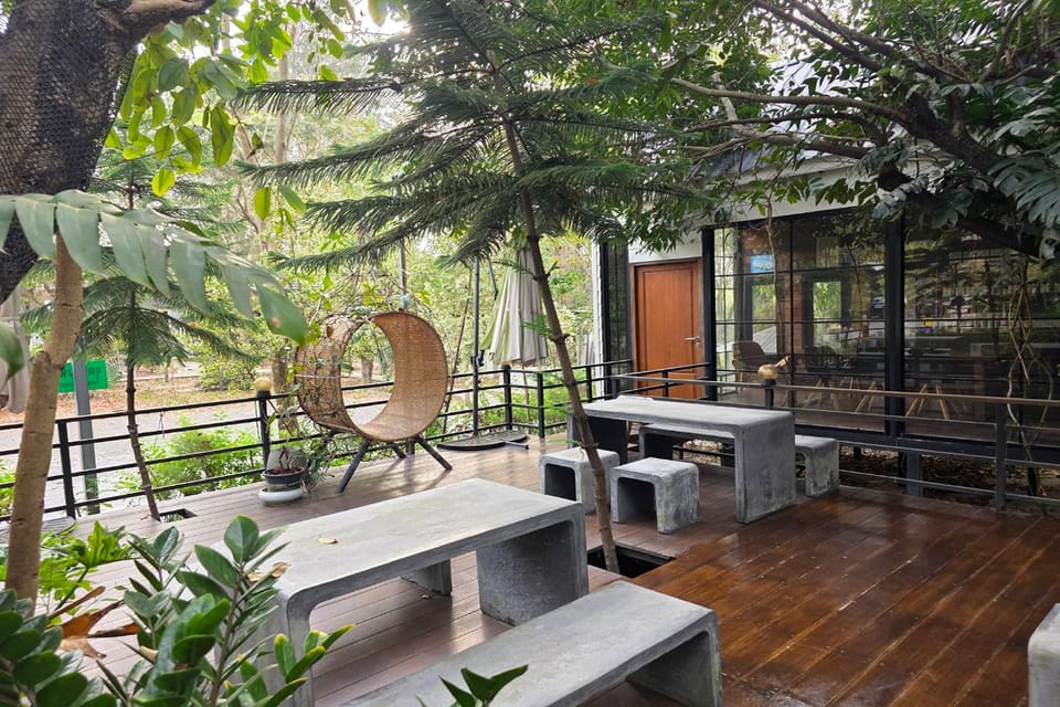 Rayong Valley Resort Hotel in Chon Buri Changwat