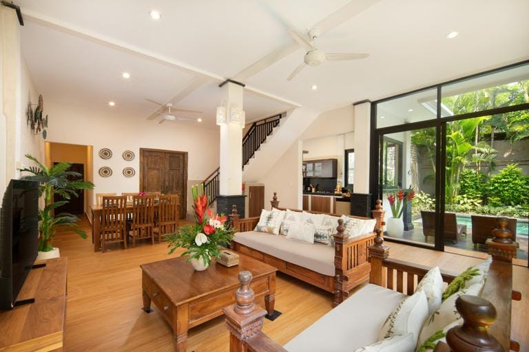 Red Lotus Villa Seminyak Hotel in Kuta