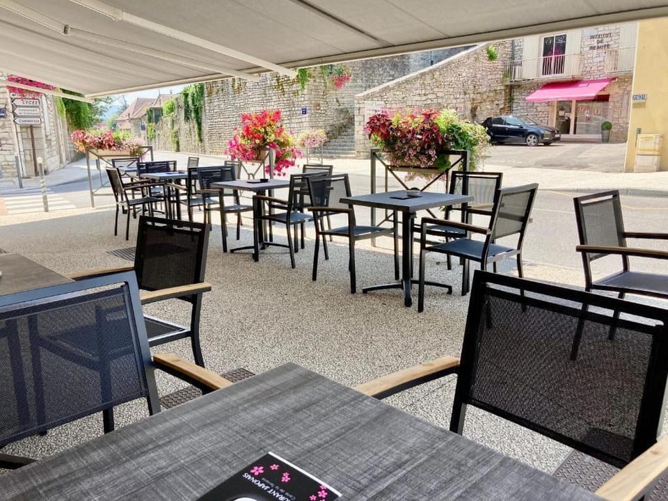 Hôtel Le Sakura Hotel in Auvergne-Rhône-Alpes