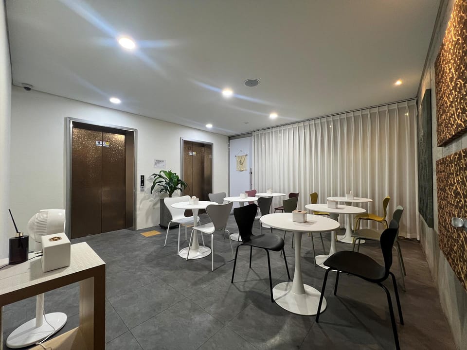 Hotel Vin - Changwon Jinhae Yongwon Hotel in South Korea