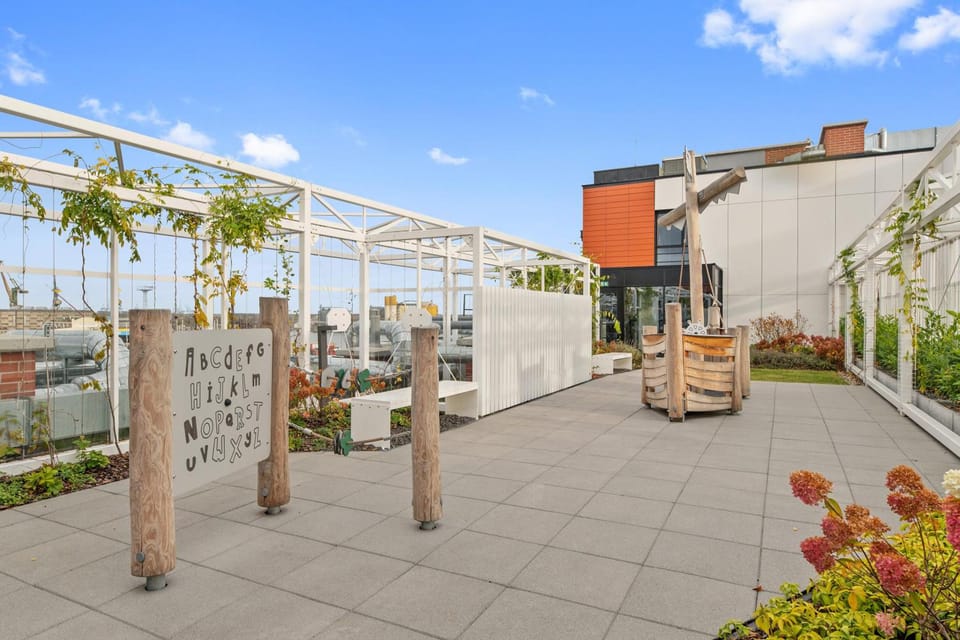 DOKI Living by Q4Apartments Parking & Foodhall Apartment hotel in Gdansk