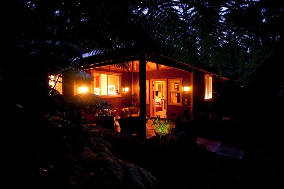 Volcano Mist Cottage Hotel in Volcano