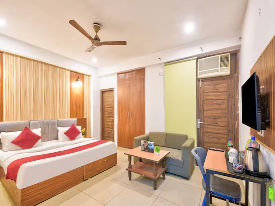 Hotel Quadis 51 Hotel in Noida