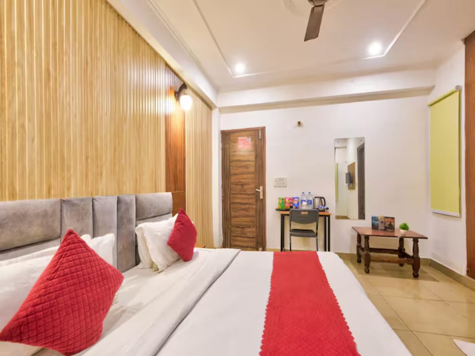 Hotel Quadis 51 Hotel in Noida