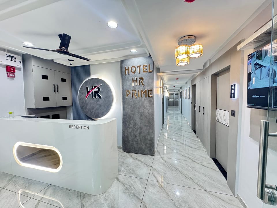 Hotel HR Prime Hotel in Ahmedabad