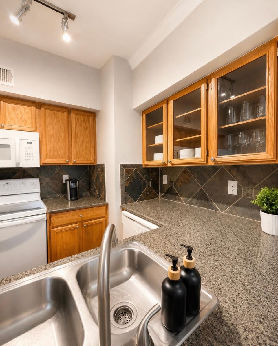 Minimalist Cozy Stay in Houston Apartment hotel in Harris County