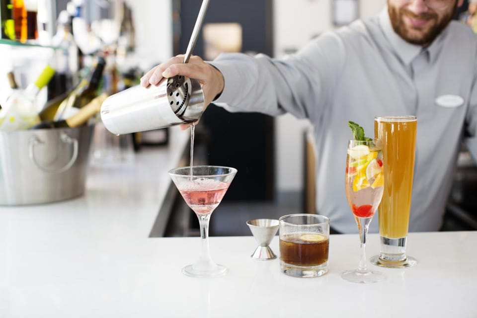 Bar/lounge