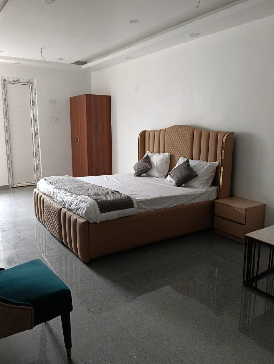 Suite room