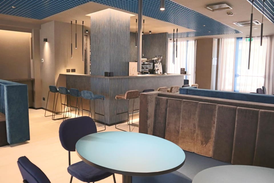 Bar/lounge