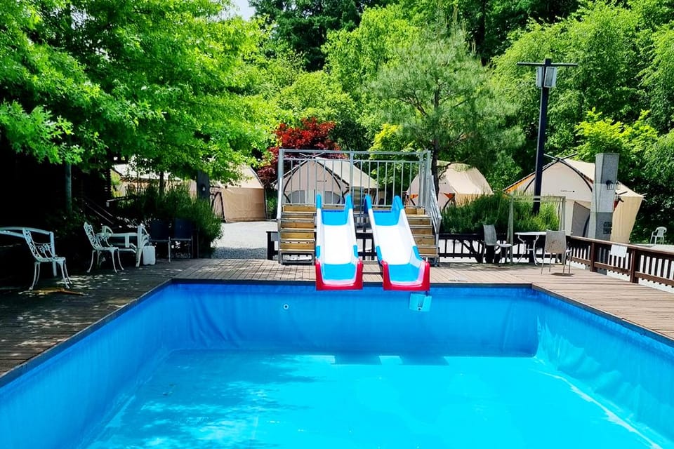 Coco Vivaldi Glamping Caravan Auto Camping Hotel in Gyeonggi-do
